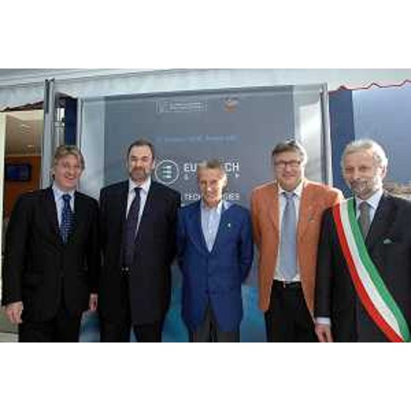 Riccardo Illy (Presidente Regione Friulli Venezia Giulia) con Roberto Siagri (Presidente Gruppo Eurotech), Silvano Tomaciello (Sindaco di Amaro) e l'on. Renzo Tondo all'inaugurazione del nuovo stabilimento di Amaro della Eurotech. (Amaro 31/10/06)