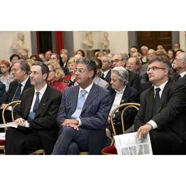 40° anniversario di attività dell'Associazione Triestini e Goriziani in Roma. Nella foto: L'Assessore della Regione FVG Roberto Antonaz insieme al rappresentante della Provincia di Trieste Walter Godina, durante la cerimonia svoltasi in Campidoglio. (Roma 30/10/06)