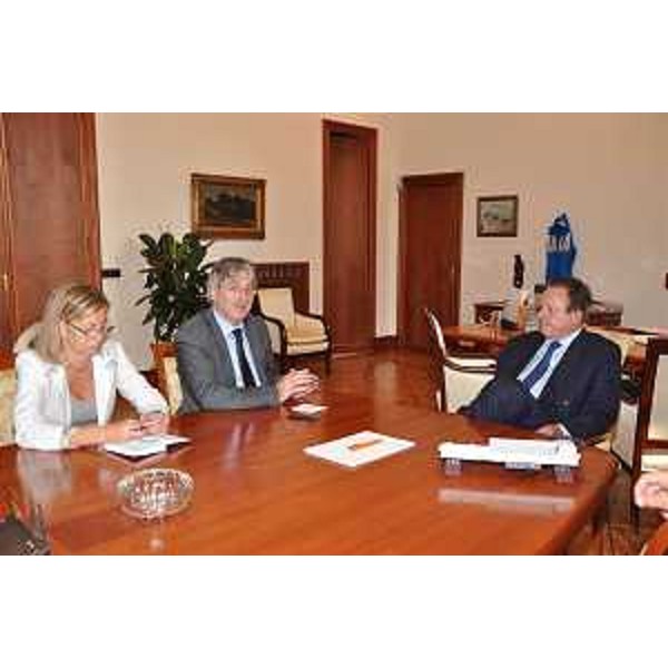 Sandra Savino (Assessore regionale Risorse economiche e finanziarie), Renzo Tondo (Presidente Friuli Venezia Giulia) e Altero Matteoli (Ministro Infrastrutture e Trasporti). (Roma 03/09/09)