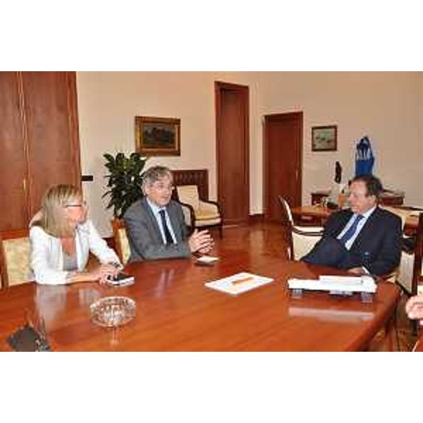 Sandra Savino (Assessore regionale Risorse economiche e finanziarie), Renzo Tondo (Presidente Friuli Venezia Giulia) e Altero Matteoli (Ministro Infrastrutture e Trasporti). (Roma 03/09/09)