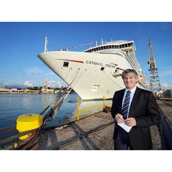 Renzo Tondo (Presidente Friuli Venezia Giulia) alla cerimonia di consegna della nave da crociera "Carnival Dream" all'armatore, alla Fincantieri di Monfalcone. (Monfalcone 17/09/09)