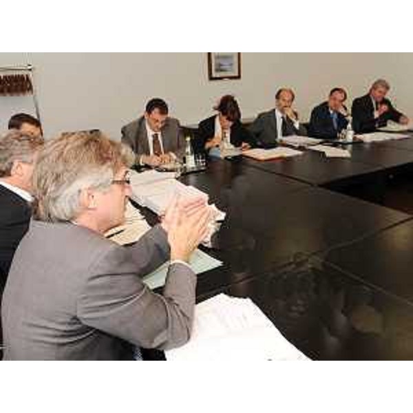Renzo Tondo (Presidente Friuli Venezia Giulia) e la Giunta regionale riunita a Udine. (Udine 24/09/09)
