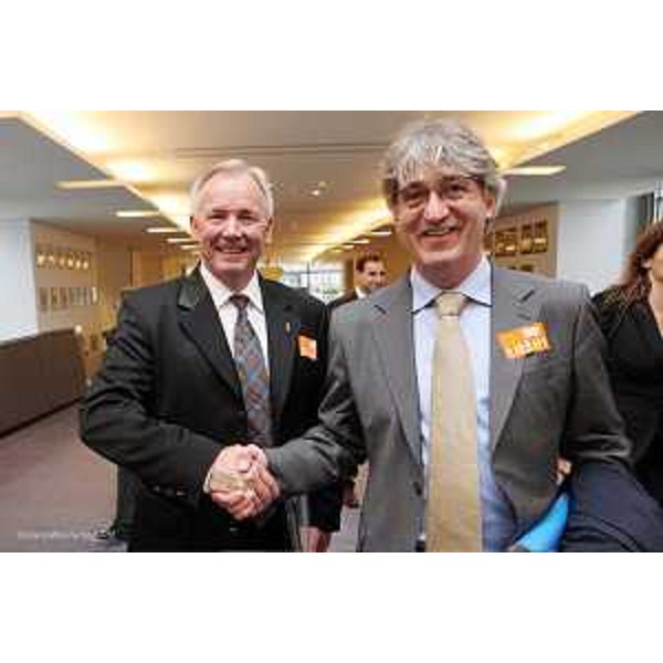Gerard Doerfler (Governatore Carinzia) e Renzo Tondo (Presidente Friuli Venezia Giulia) nella sede del Parlamento europeo a Bruxelles. (Bruxelles 06/10/09)