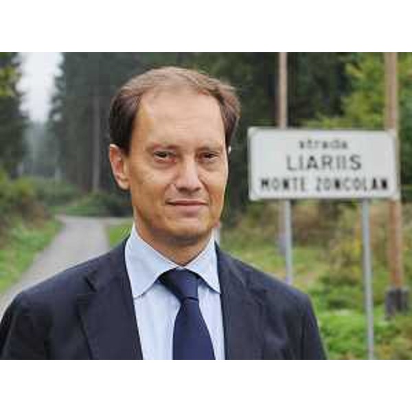 Luca Ciriani (Vicepresidente FVG e Assessore regionale Attività produttive) durante il sopralluogo al tracciato per la tappa del Giro d'Italia del 2010 sullo Zoncolan. (Zoncolan 09/10/09)
