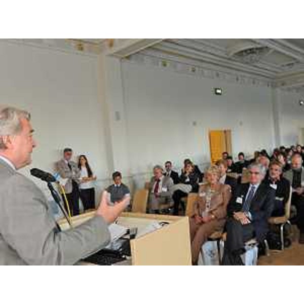 Elio De Anna (Assessore regionale Sport) al convegno "Languages meet Sport". (Trieste 16/10/09)