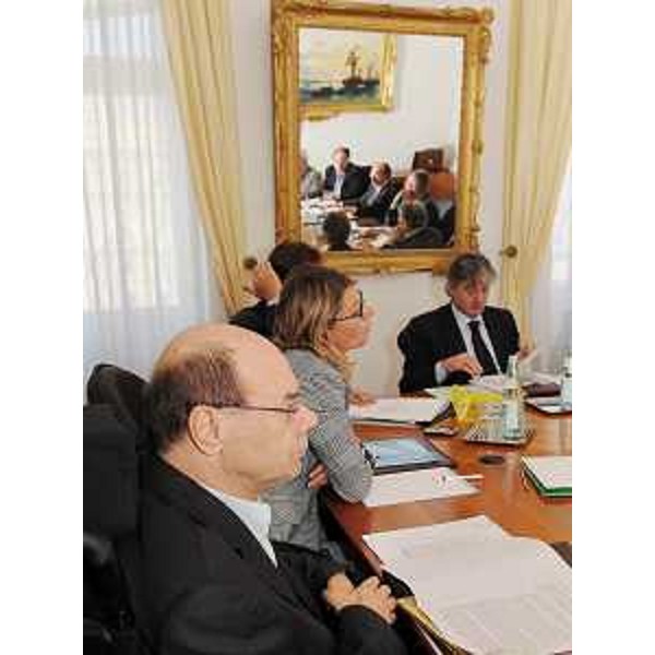 Riunione di Giunta regionale per la prima valutazione dello schema della legge Finanziaria 2010 e del Bilancio triennale 2010-2012. (Trieste 26/10/09)