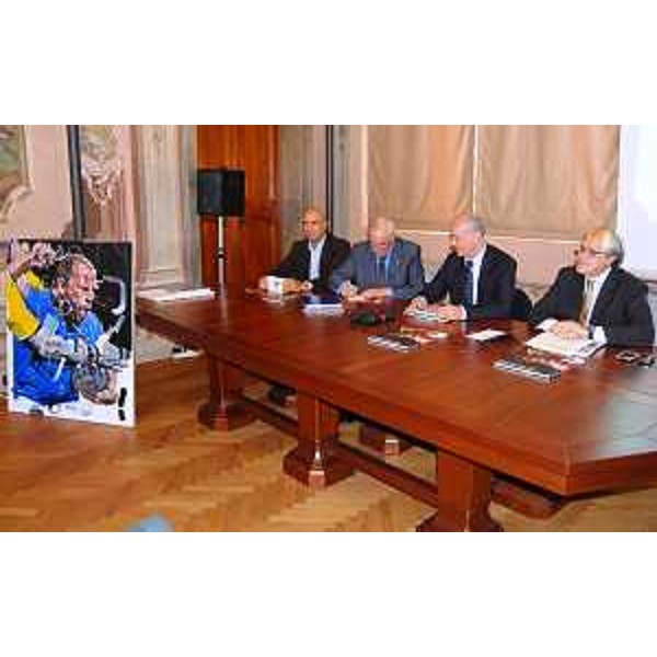 Presentazione della mostra di pittura "Heroes" di Weiner Vaccari, nella Sala Affreschi della Provincia di Pordenone. (Pordenone 26/10/09)