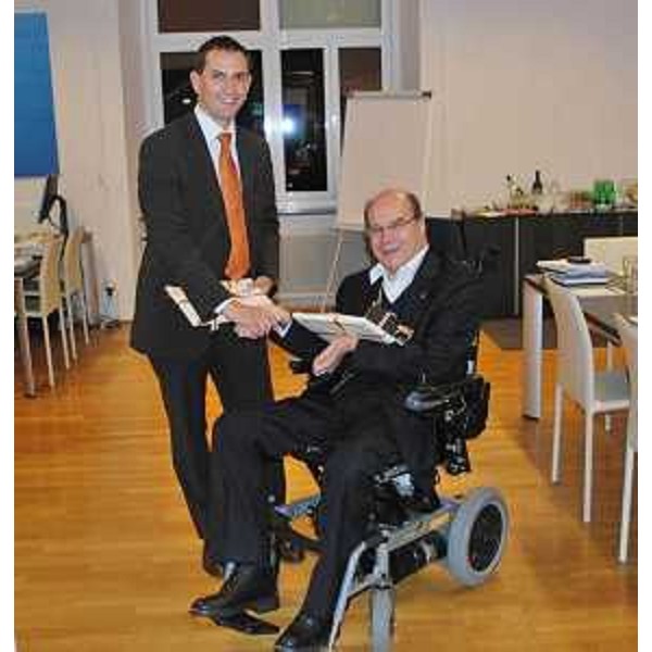 Christian Ragger (Assessore Affari sociali Land Carinzia) e Vladimir Kosic (Assessore regionale Salute e Protezione sociale FVG) nel corso dell'incontro sul Progetto Interreg Ita/Au "Disagio giovanile e problemi alcol correlati: conoscenza, innovazione e sperimentazione". (Klagenfurt 09/11/09)