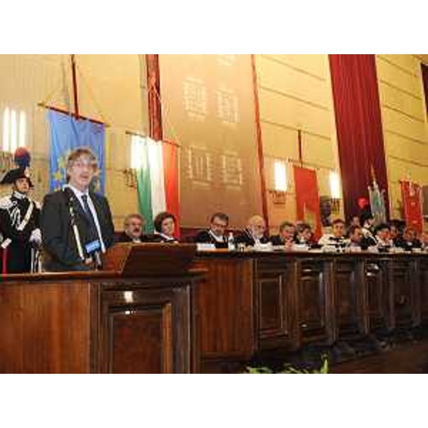 Renzo Tondo (Presidente Friuli Venezia Giulia) interviene alla cerimonia di inaugurazione dell'Anno Accademico 2009-2010 dell'Università di Trieste. (Trieste 23/11/09)