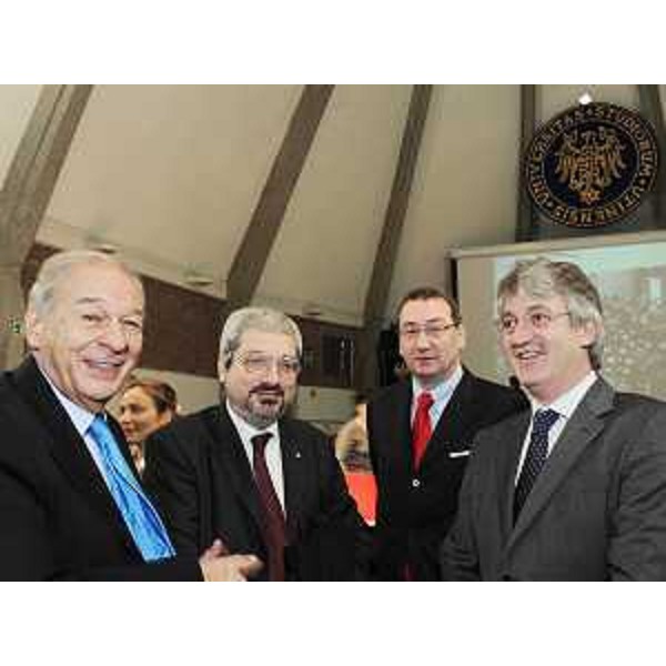 Ettore Romoli (Sindaco Gorizia), Furio Honsell (Sindaco Udine), Sergio Bolzonello (Sindaco Pordenone) e Renzo Tondo (Presidente Friuli Venezia Giulia) alla cerimonia d'apertura del trentaduesimo anno accademico dell'Università di Udine. (Udine 02/12/09)