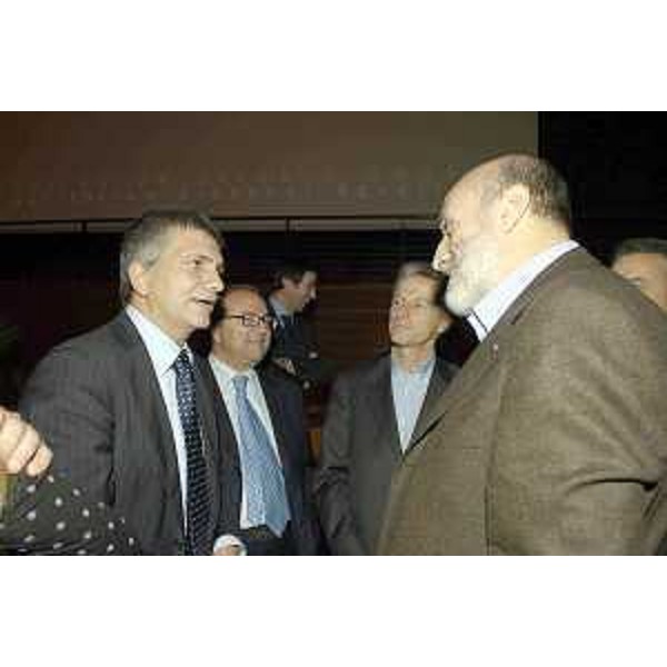 Riccardo Illy (Presidente Regione Friuli Venezia Giulia) ritratto durante le premiazioni dei Vini d'Italia 2007 al Salone del Gusto di Torino. (Torino 28/10/06)