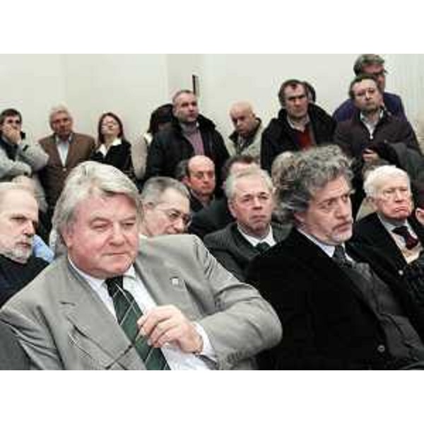 Elio De Anna (Assessore regionale Lavori pubblici) al convegno "Applicazione della normativa regionale in materia di lavori pubblici nell'attuale situazione congiunturale: provvedimenti urgenti da adottare", nella sede della Regione. (Trieste 14/01/10)