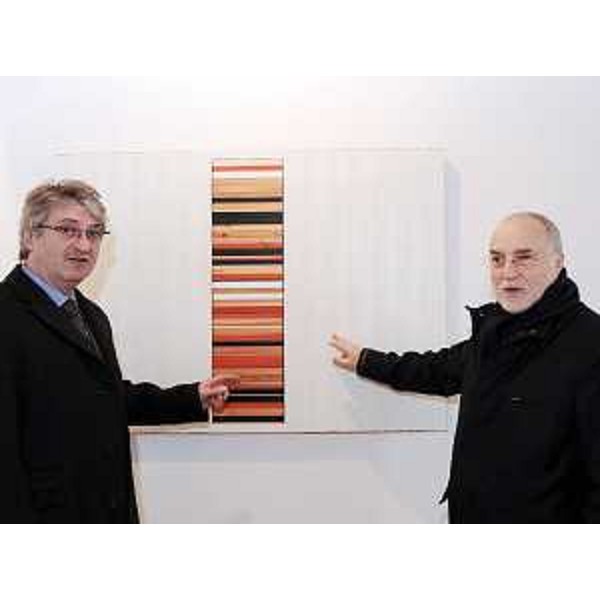 Renzo Tondo (Presidente Friuli Venezia Giulia) e l'artista alla mostra delle opere di Renzo Marzona "Senza Titolo 1977-2009" a Palazzo Frisacco. (Tolmezzo 29/01/10)