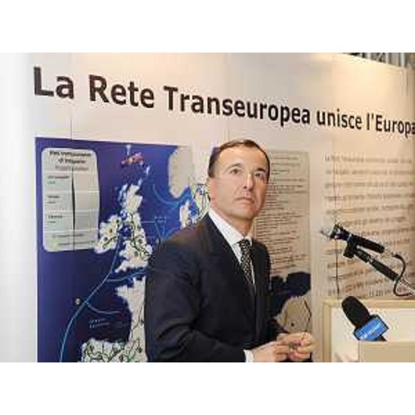 Franco Frattini (Ministro Affari esteri) interviene al convegno "Lo spazio mediterraneo della mobilità", all'Hotel Savoia a Trieste. (Trieste 05/02/10)