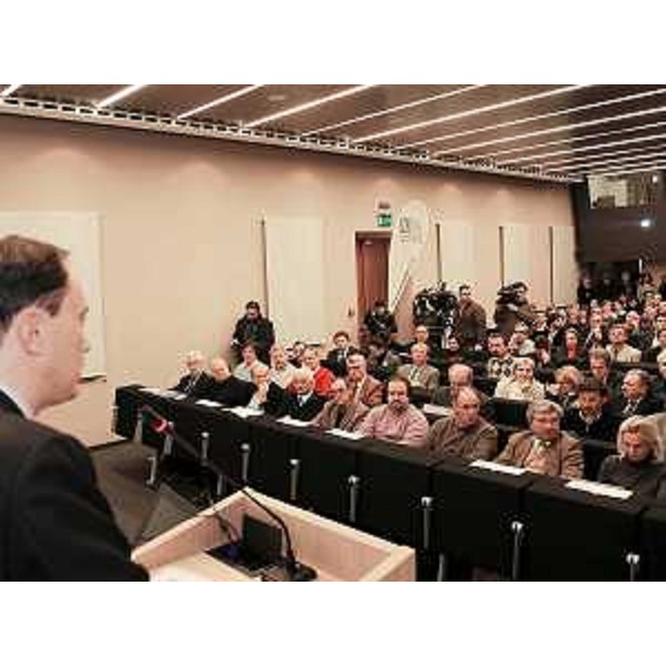 Luca Ciriani (Vicepresidente FVG e Assessore regionale Attività produttive) nel corso della Giornata regionale del Turismo, a Villa Manin di Passariano. (Codroipo 08/02/10)