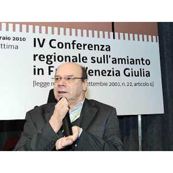 Intervento di Vladimir Kosic (Assessore regionale Salute e Protezione sociale) alla IV Conferenza regionale sull'amianto in FVG, alla Stazione Marittima di Trieste. (Trieste 10/02/10)
