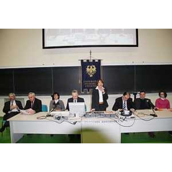Cristiana Compagno (Rettore Università Udine) e Roberto Molinaro (Assessore regionale Istruzione) alla 17a edizione del Salone dello studente, al Polo scientifico dei Rizzi. (Udine 19/02/10)