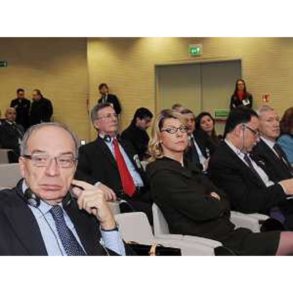 Alfredo Mantica (Sottosegretario Esteri) e Federica Seganti (Assessore regionale Relazioni internazionali e comunitarie). (Gorizia 09/03/10)