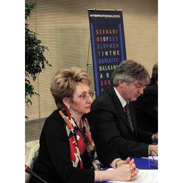 Maria Parcalabescu (Viceministro Economia Romania) e Renzo Tondo (Presidente Friuli Venezia Giulia). (Gorizia 09/03/10)