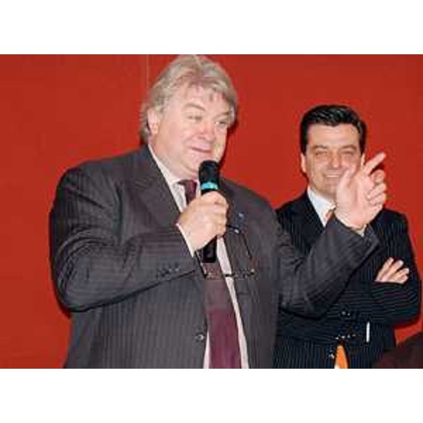 Elio De Anna (Assessore regionale Sport) alla conferenza stampa di presentazione dell'evento rallystico internazionale Italian Baja, previsto dal 18 al 21 marzo lungo gli sterrati del Friuli Occidentale. (Spilimbergo 06/03/10)