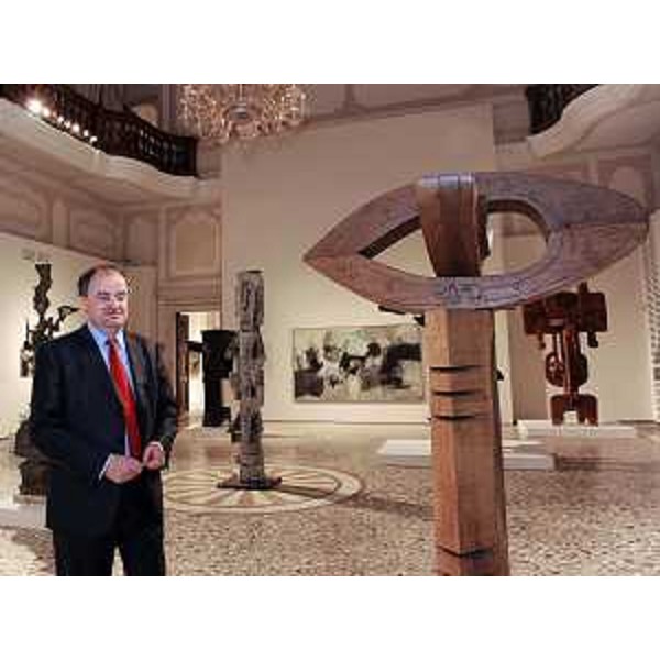 Roberto Molinaro (Assessore regionale Cultura) all'inaugurazione della mostra dei Fratelli Basaldella a Villa Manin. (Villa Manin 26/03/10)