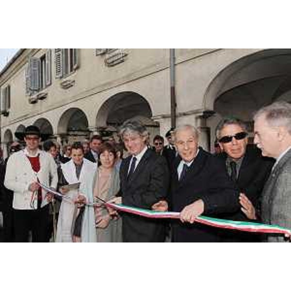 Renzo Tondo (Presidente Friuli Venezia Giulia) ed Ettore Romoli (Sindaco Gorizia) all'inaugurazione di piazza Sant'Antonio rinnovata a Gorizia. (Gorizia 27/03/10)