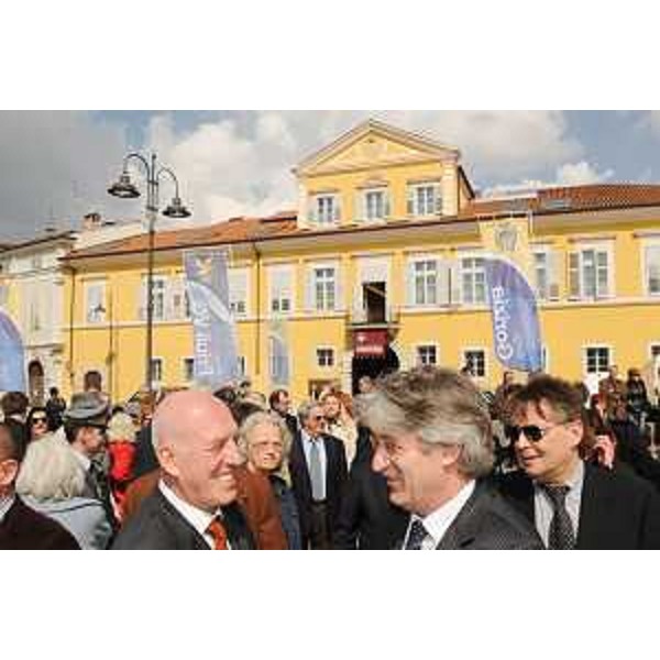 Renzo Tondo (Presidente Friuli Venezia Giulia) all'inaugurazione di piazza Sant'Antonio rinnovata a Gorizia. (Gorizia 27/03/10)