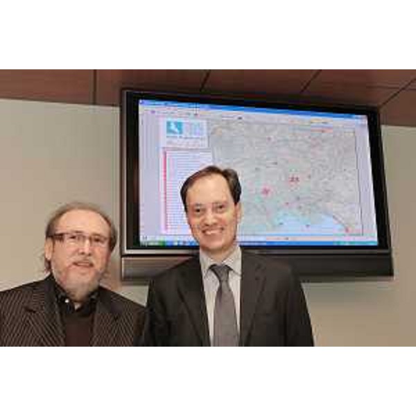 Loris Tramontin (Azalea Promotion) e Luca Ciriani (Vicepresidente FVG e Assessore regionale Attività produttive). (Udine 31/03/10)