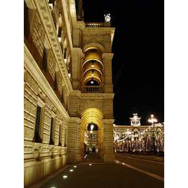 Palazzo del Governo (Prefettura) in piazza Unità d'Italia a Trieste - Natale 2009 - Foto Andrea Micalli 