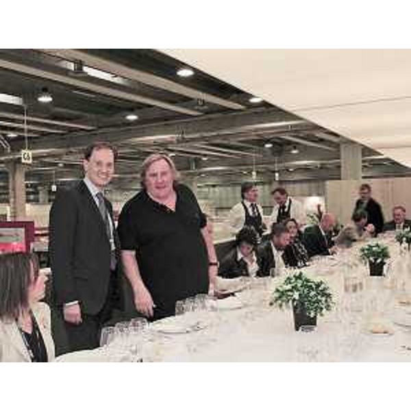 Luca Ciriani (Vicepresidente FVG e Assessore regionale Attività produttive) con Gerard Depardieu (Attore, enologo, gourmet) nello stand del Friuli Venezia Giulia alla 44a edizione di Vinitaly. (Verona 10/04/10)