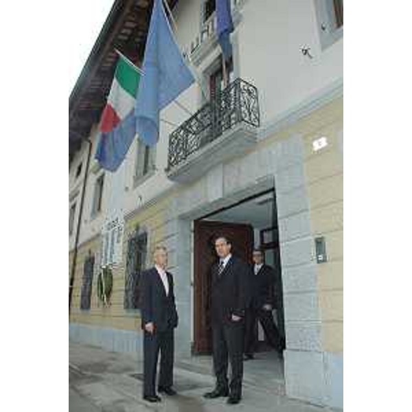 Riccardo Illy (Presidente Regione Friuli Venezia Giulia) con Mauro Di Bert (Sindaco di Pavia di Udine) ritratti in occasione della seduta della Giunta Regionale svoltasi a Pavia di Udine. (Pavia di Udine 17/11/06)