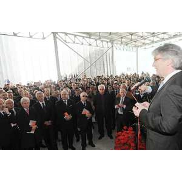 Renzo Tondo (Presidente Friuli Venezia Giulia) all'inaugurazione dell'Oleificio San Giorgio, nella zona industriale dell'Aussa Corno a San Giorgio di Nogaro. (San Giorgio di Nogaro 24/04/10)