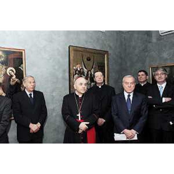 Renzo Tondo (Presidente Friuli Venezia Giulia) e Gianni Letta (Sottosegretario Presidenza Consiglio Ministri) all'inaugurazione della mostra "Angeli - Volti dell'invisibile". (Illegio 24/04/10)