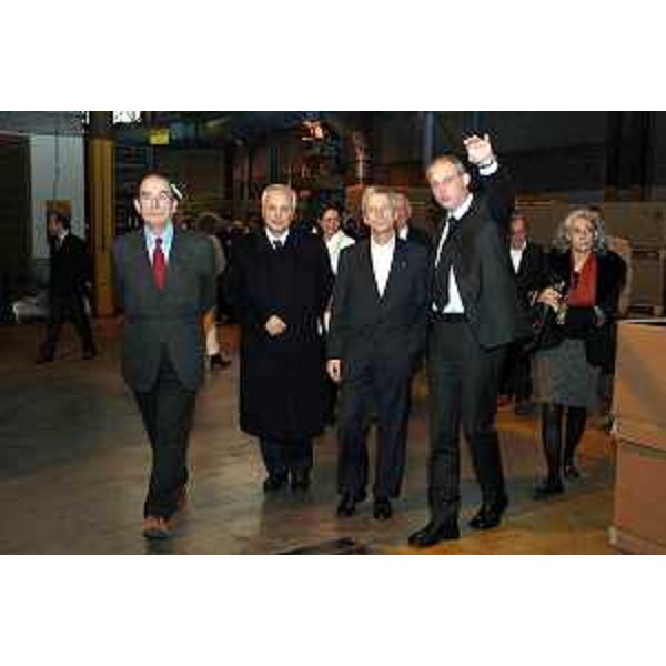 Riccardo Illy (Presidente Regione Friuli Venezia Giulia) durante la visita alla 'ZML INDUSTRIES' di Maniago. (Maniago 17/11/2006)