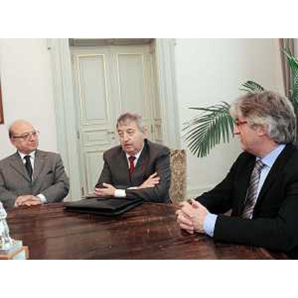 Aldo Pianciamore (Console onorario), Philippe Bianchi (Ambasciatore Principato di Monaco in Italia) e Renzo Tondo (Presidente Friuli Venezia Giulia) nella sede della Regione. (Trieste 11/05/10)