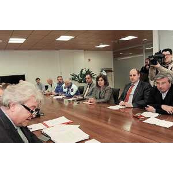 Elio De Anna (Assessore regionale Ambiente e Lavori pubblici) alla riunione per la definizione della struttura tecnico-operativa Laboratorio Tagliamento, con i soggetti interessati. (Udine 12/05/10)