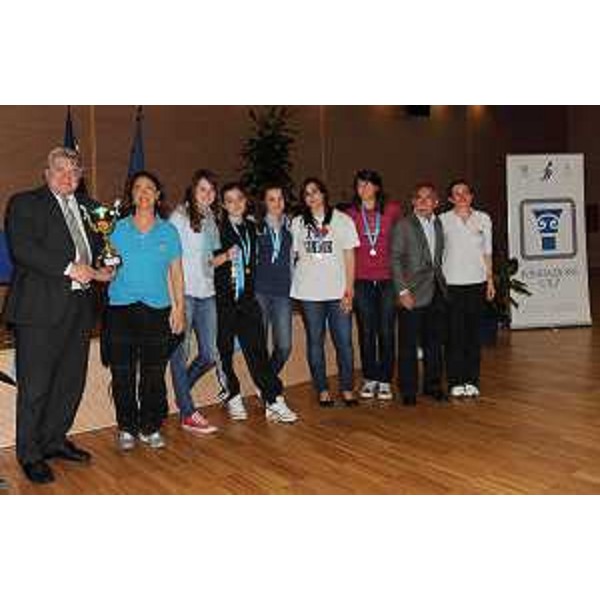 Elio De Anna (Assessore regionale Sport) nel corso delle premiazioni dei Giochi studenteschi Sport di squadra 2009/2010, nell'Auditorium della Regione a Pordenone. (Pordenone 18/05/10)