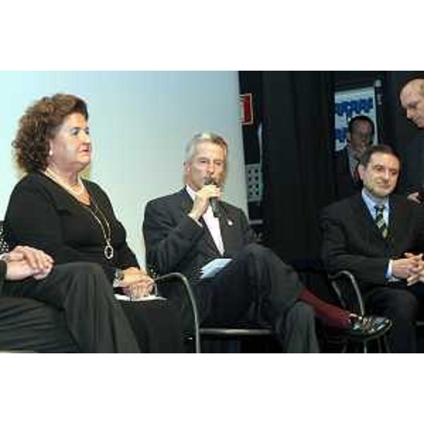 Riccardo Illy (Presidente Regione Friuli Venezia Giulia) alla presentazione del documentario "Il Segno della Croce". (Cervignano del Friuli 17/11/06)