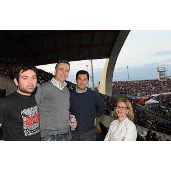 Edouard Ballaman (Presidente Consiglio FVG), Franco Iacop (Consigliere regionale) e Sandra Savino (Assessore regionale Risorse economiche e finanziarie) in occasione del concerto degli AC/DC allo Stadio Friuli. (Udine 19/05/10)