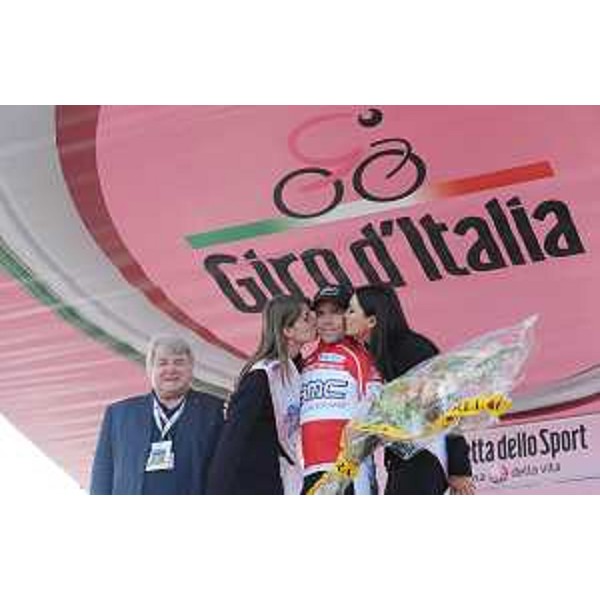 Elio De Anna (Assessore regionale Sport) nel corso delle premiazioni della tappa Mestre-Zoncolan del 93° Giro d'Italia. (Monte Zoncolan 23/05/10) 