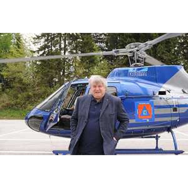 Elio De Anna (Assessore regionale Sport) alla tappa Mestre-Zoncolan del 93° Giro d'Italia. (Monte Zoncolan 23/05/10)