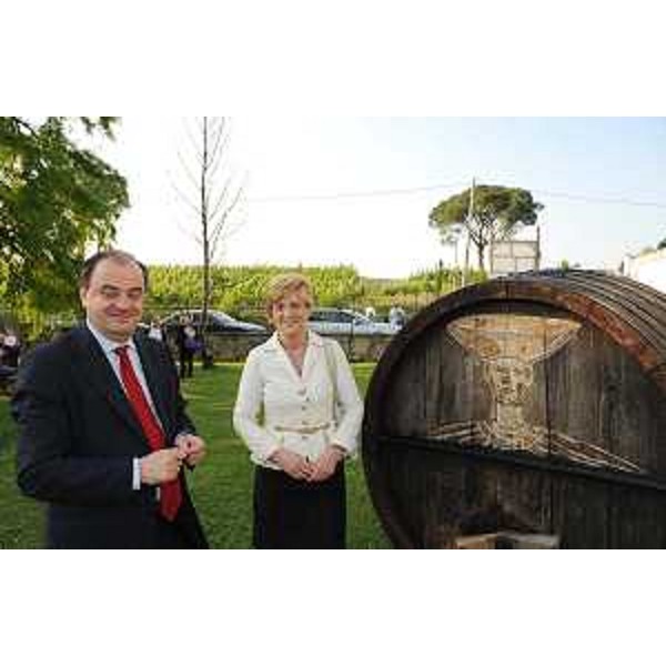 Roberto Molinaro (Assessore regionale Cultura) e Annamaria Menosso (Consigliere regionale) all'inaugurazione della 78a edizione della Fiera dei Vini di Buttrio. (Buttrio 04/06/10)