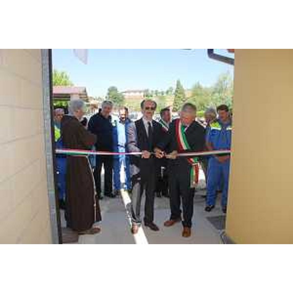 Riccardo Riccardi (Assessore regionale Protezione civile) e Gerardo Marcolini (Sindaco Prepotto) all'inaugurazione della sede della Protezione civile di Prepotto. (Prepotto 05/06/10)