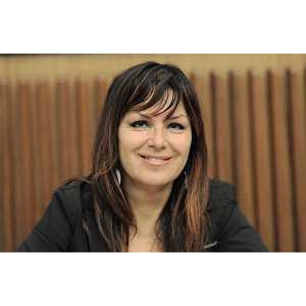 Dal 1° giugno 2010, l'assessore regionale al Lavoro, Università e Ricerca, delegato alle Pari Opportunità e Politiche giovanili, è Angela Brandi, qui ritratta nel corso della riunione del Consiglio regionale il 3 giugno 2010. (Trieste 03/06/10)