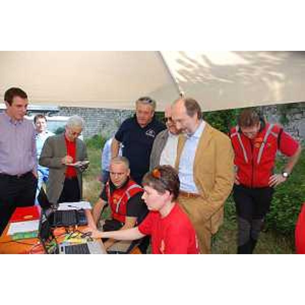 Riccardo Riccardi (Assessore regionale Protezione civile), Alessio Belgrado (Sindaco Maniago) e Guglielmo Berlasso (Direttore Protezione civile FVG) nel corso dell'esercitazione di protezione civile del distretto Meduna-Cellina. (Maniago 13/06/10)