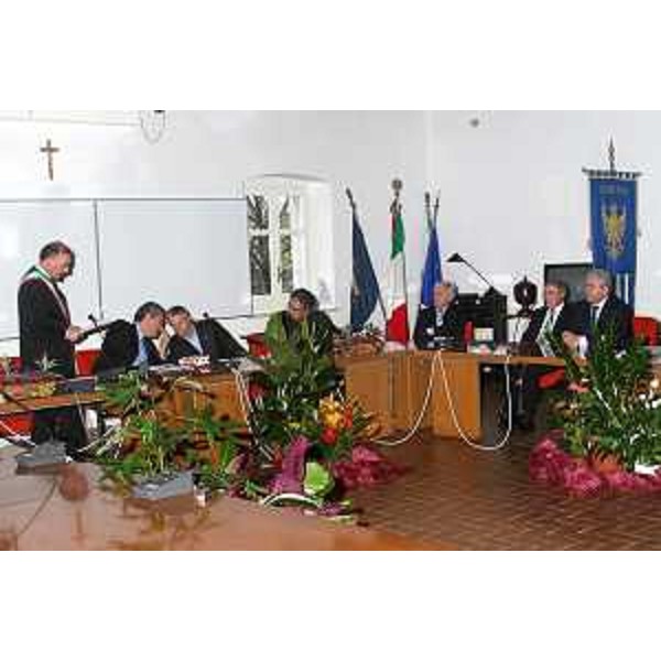 Riccardo Illy (Presidente Regione Friuli Veneizia Giulia) con Roberto Antonaz (Assessore regionale all’istruzione, cultura, sport e pace), Francesco Rutelli (Vicepresidente del Consiglio e Ministro per i Beni e le Attività Culturali) e Alviano Scarel (Sindaco di Aquileia) ritratti in occasione dell'inconrto per il rilancio di Aquileia (Aquileia 20/11/06)