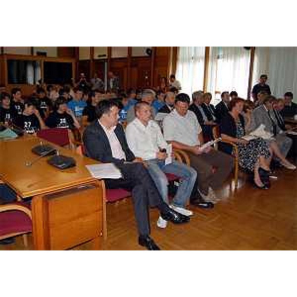 La sala consiliare della Provincia di Gorizia nel corso della firma del protocollo tra la Federazione Italiana Pallavolo e la Odbojarska Zveza Slovenije per attività di collaborazione sportiva transfrontaliera. (Gorizia 17/06/10)