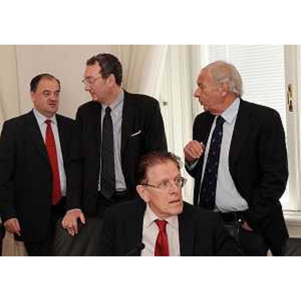 Roberto Molinaro (Assessore regionale Istruzione e Cultura), Sergio Bolzonello (Sindaco Pordenone), Ettore Romoli (Sindaco Gorizia) e Mario Trampus (Presidente Corte d'Appello Trieste) nel corso della riunione della Consulta della Giustizia. (Trieste 18/06/10)