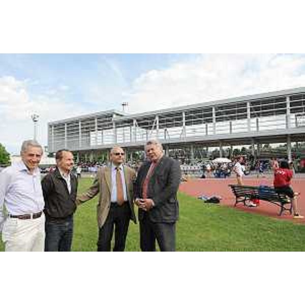Elio De Anna (Assessore regionale Sport) in una struttura sportiva dei Giochi della Gioventù di Alpe Adria. (Pordenone 22/06/10)