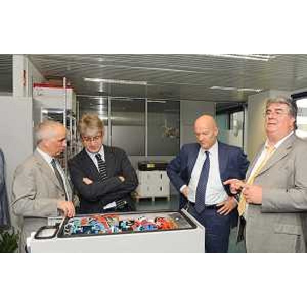 Federico Marescotti (Amministratore delegato Friulia) e Renzo Tondo (Presidente Friuli Venezia Giulia) visitano la società MW.FEP. (Ronchi dei Legionari 02/07/10)
